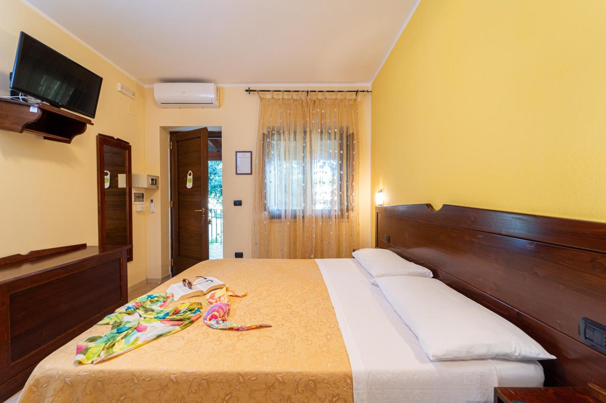Hotel Masseria Le Pajare Presicce Habitación foto
