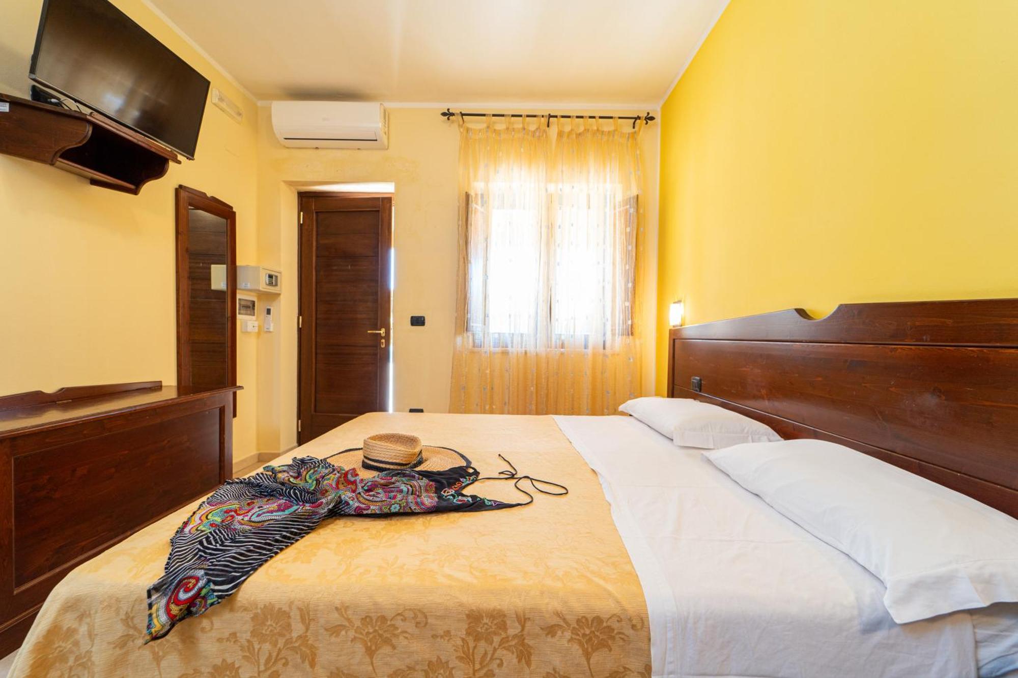 Hotel Masseria Le Pajare Presicce Habitación foto